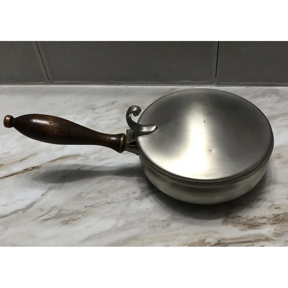 Vintage WEB PEWTER Silent‎ Butler Crumb Catcher #1177 Wood Handle -Sm. Dent